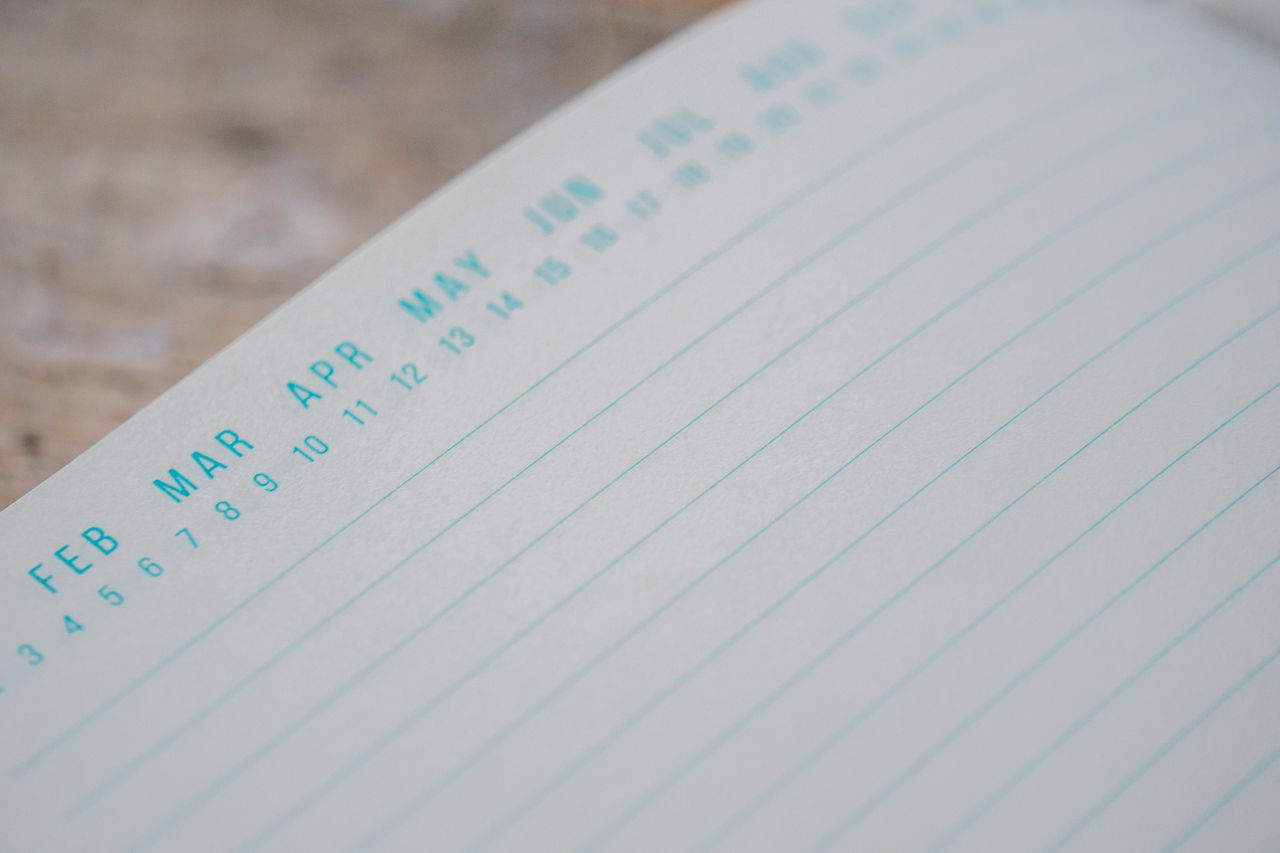 Dates in an open calendar