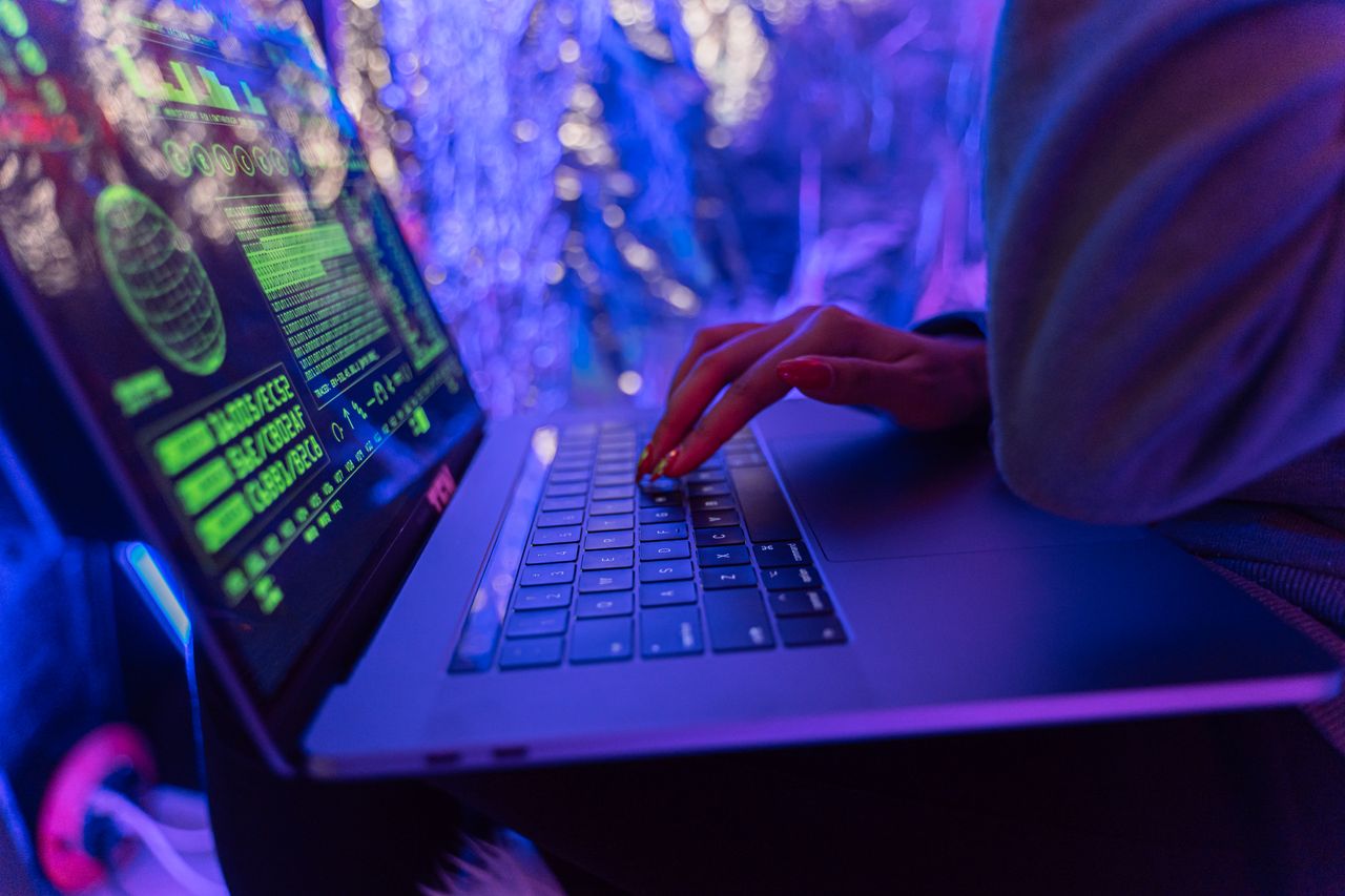 Laptop screen with a security visualization